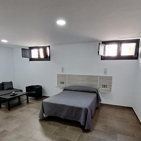 Hostal Maria Jose Кониль-де-ла-Фронтера Экстерьер фото