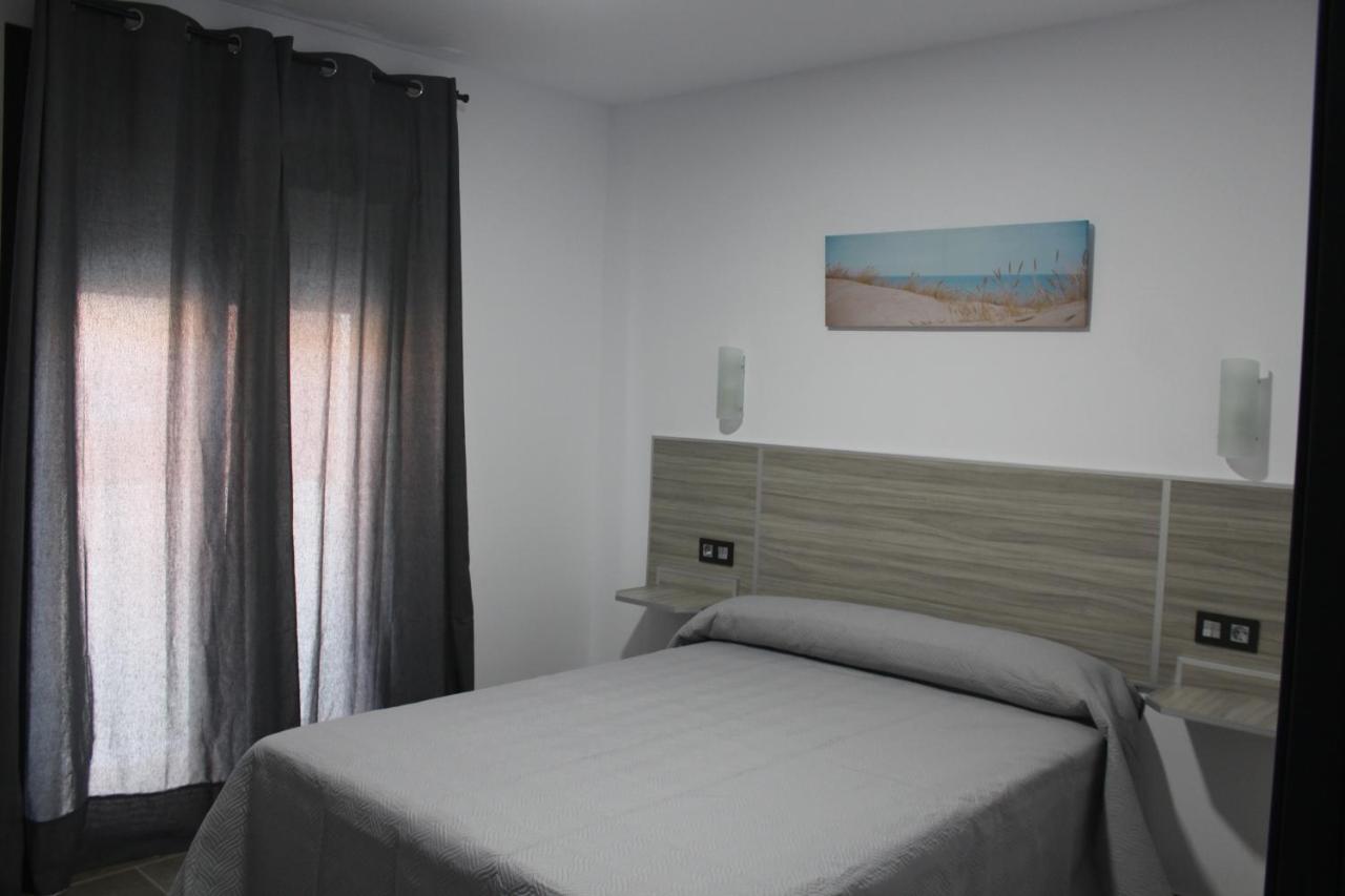 Hostal Maria Jose Кониль-де-ла-Фронтера Экстерьер фото