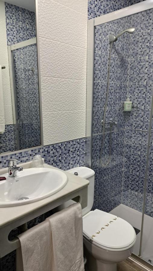 Hostal Maria Jose Кониль-де-ла-Фронтера Экстерьер фото