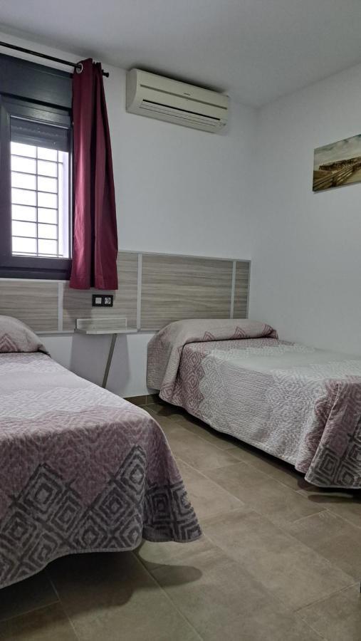 Hostal Maria Jose Кониль-де-ла-Фронтера Экстерьер фото