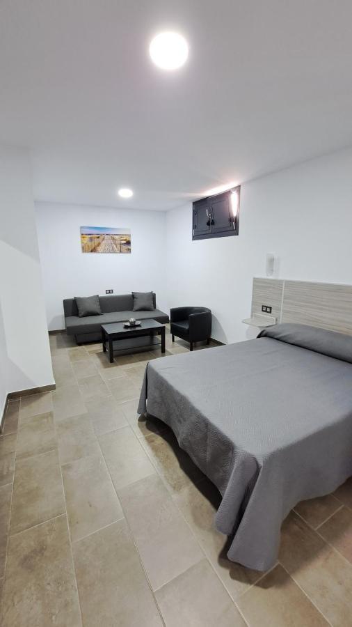 Hostal Maria Jose Кониль-де-ла-Фронтера Экстерьер фото