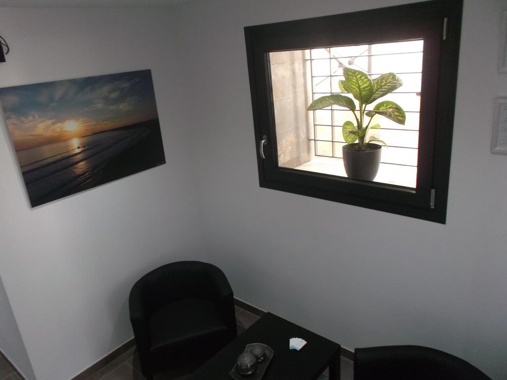 Hostal Maria Jose Кониль-де-ла-Фронтера Экстерьер фото